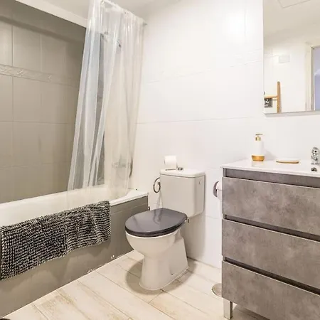 & Center * 科拉雷侯